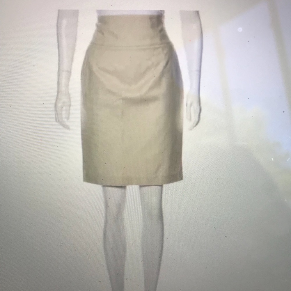 Burberry Khaki pencil skirt